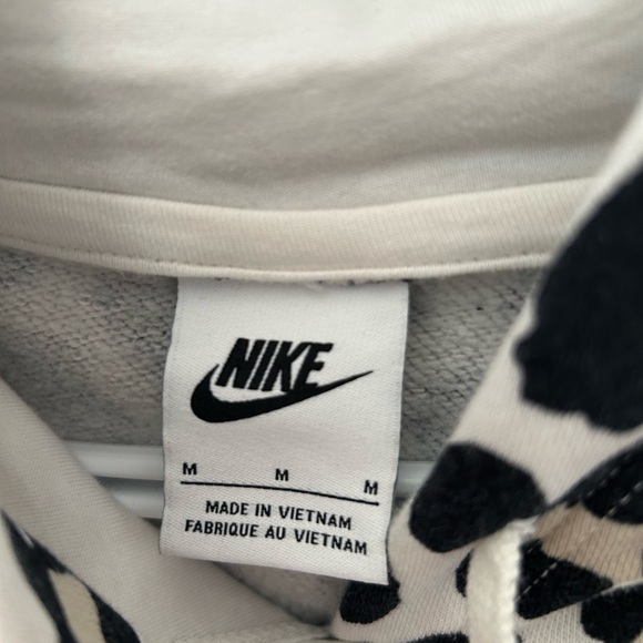 Nike hoodie - Picture 2 of 4